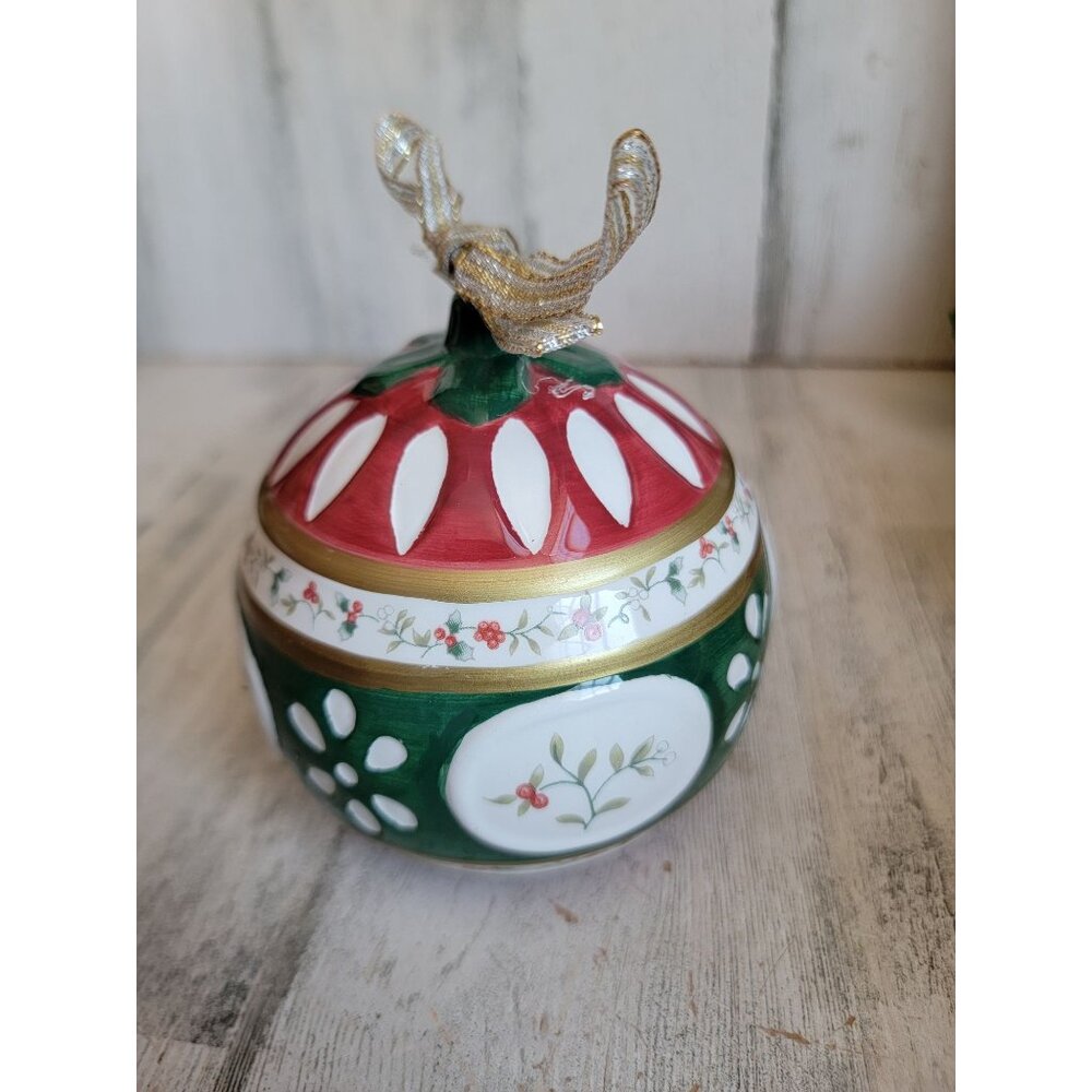 Pfaltzgraff winter berry ball ornament Xmas ceramic - Picture 3 of 5